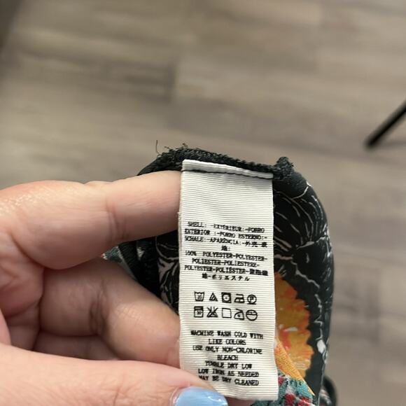 Free People Gray Floral Sleeveless Flowy Boho Top Size Small - Picture 7 of 8